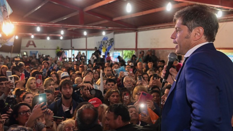 Kicillof: "Cuando la patria está en peligro, debemos defender la salud y la educación pública"